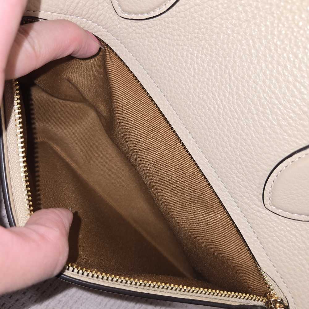 Coach Cream Leather Women's Bag - Picture 13 of 16